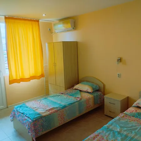 тук е така Casa de hóspedes Obzor