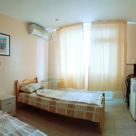 тук е така *