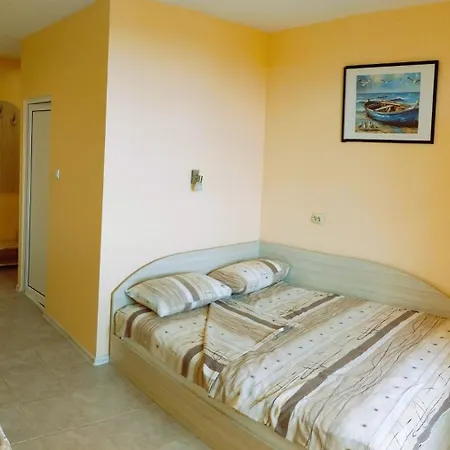 тук е така *